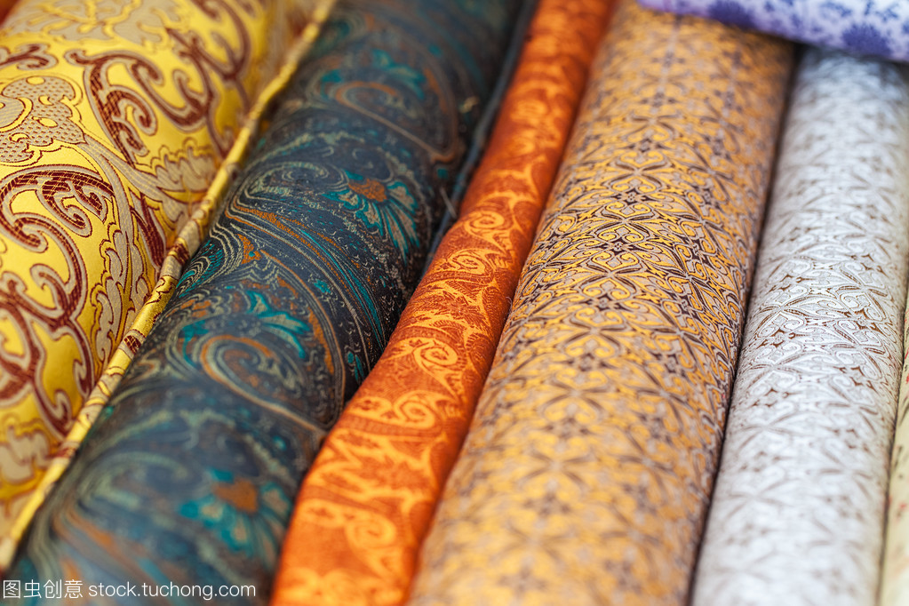 工廠直銷新選擇 卷織物、紡織品與針織品原料批發(fā)深度解析